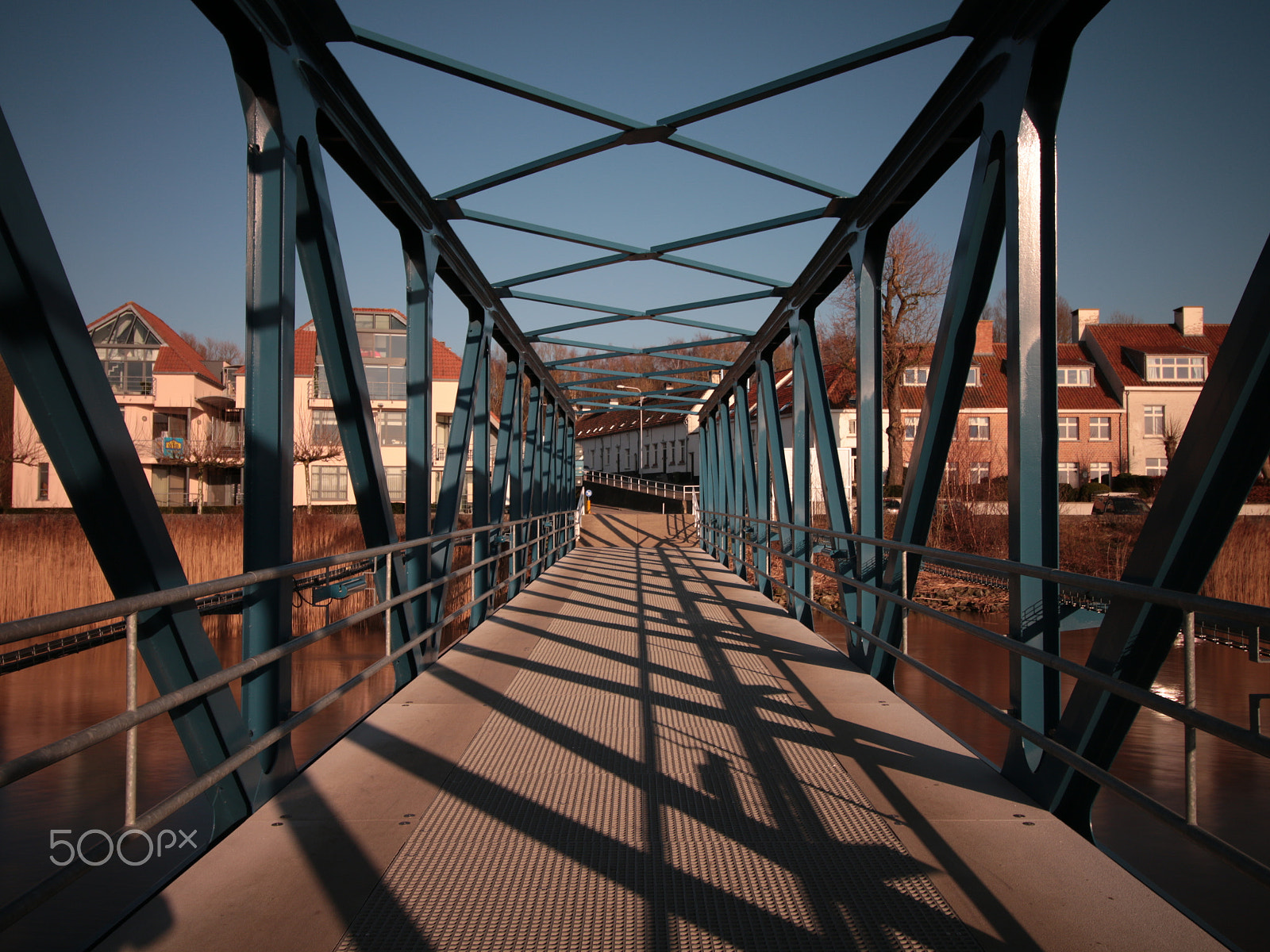 Canon EOS 70D sample photo. Overzet te hemiksem naar bazel. photography