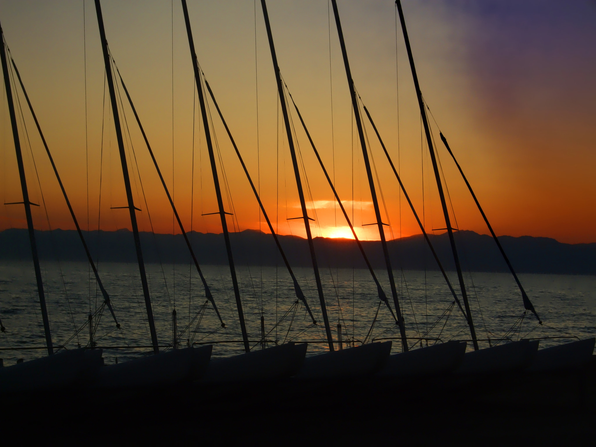 Fujifilm FinePix F50fd sample photo. Sundown after sailing photography