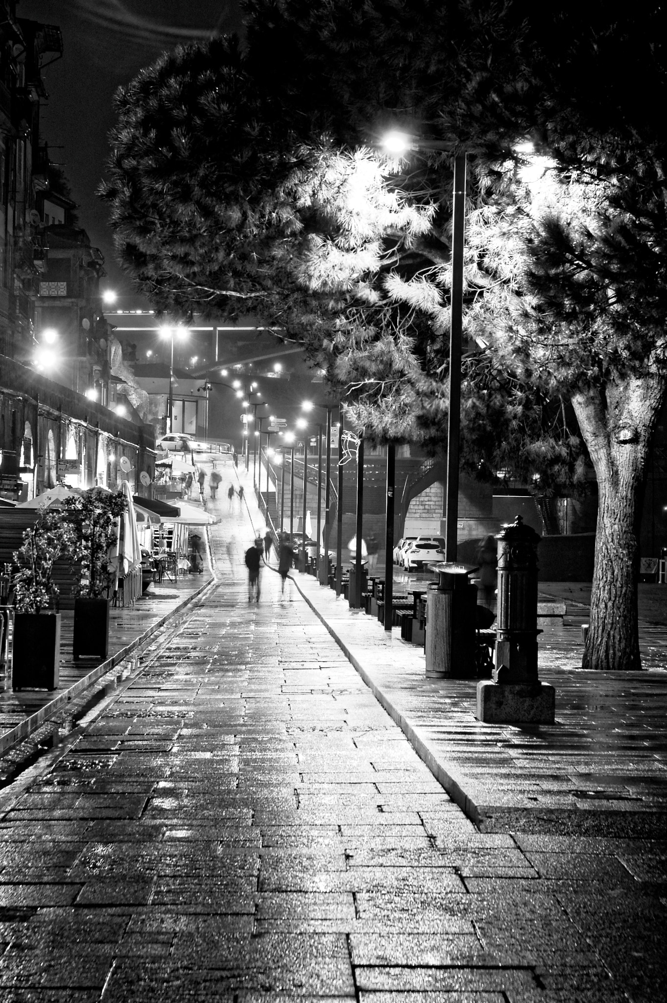 Nikon D70 sample photo. Streets of porto. photography