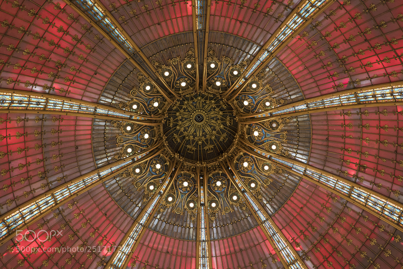 Sony a7R III sample photo. Galerie lafayette paris hall photography