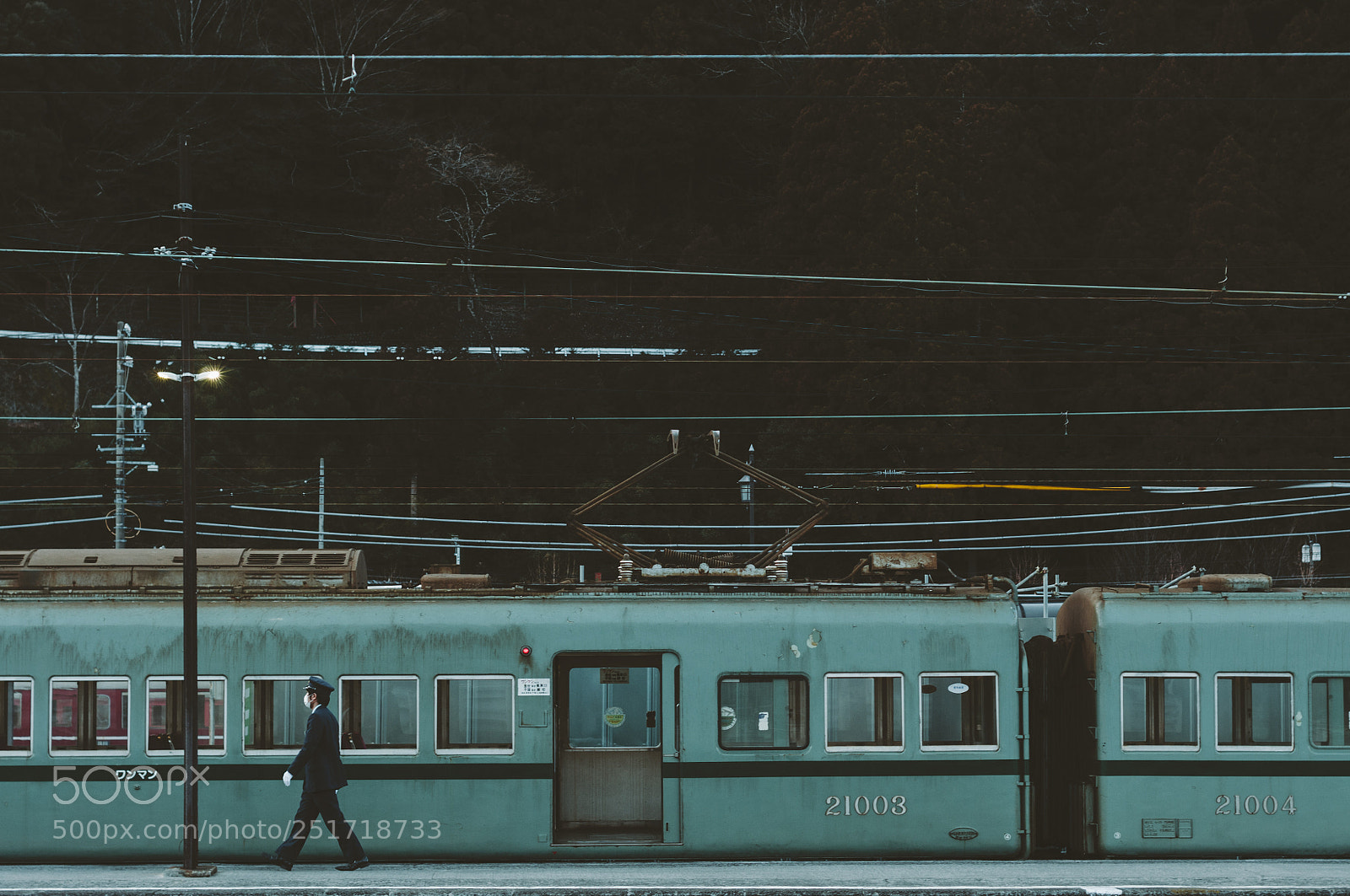 Nikon D300S sample photo. Conductor photography