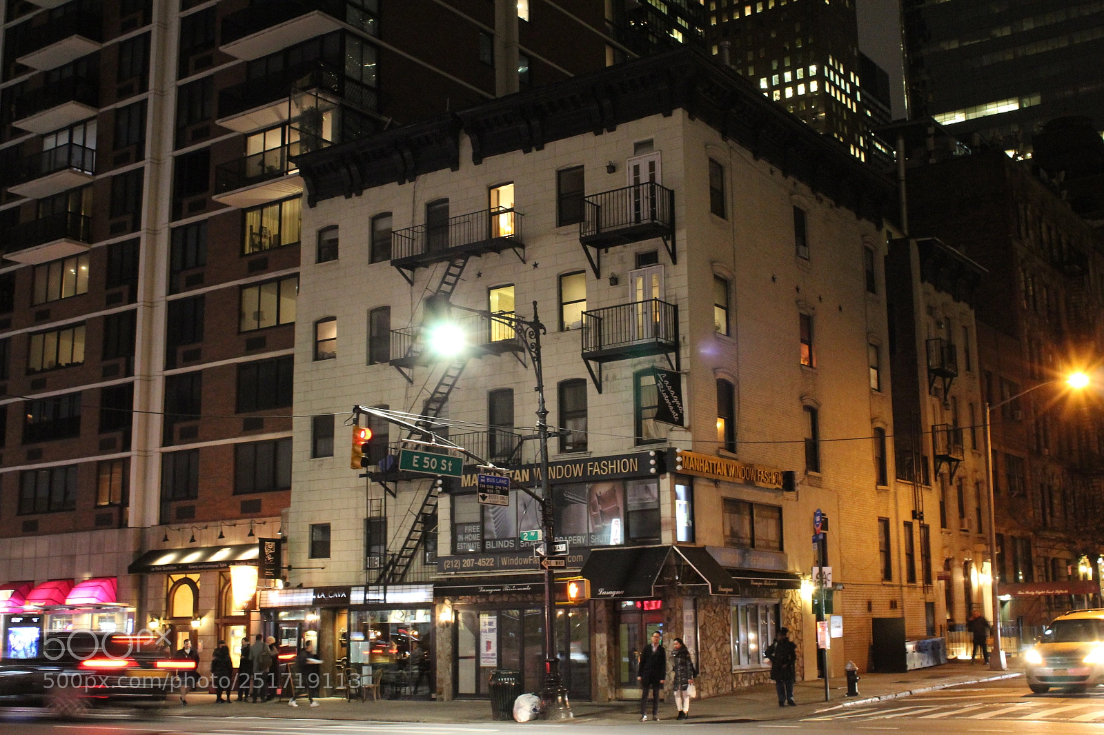Canon EOS 1300D (EOS Rebel T6 / EOS Kiss X80) sample photo. Ny at night photography