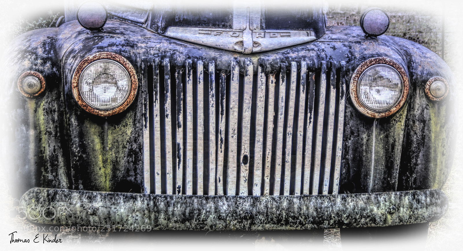 Nikon D200 sample photo. Grille two photography
