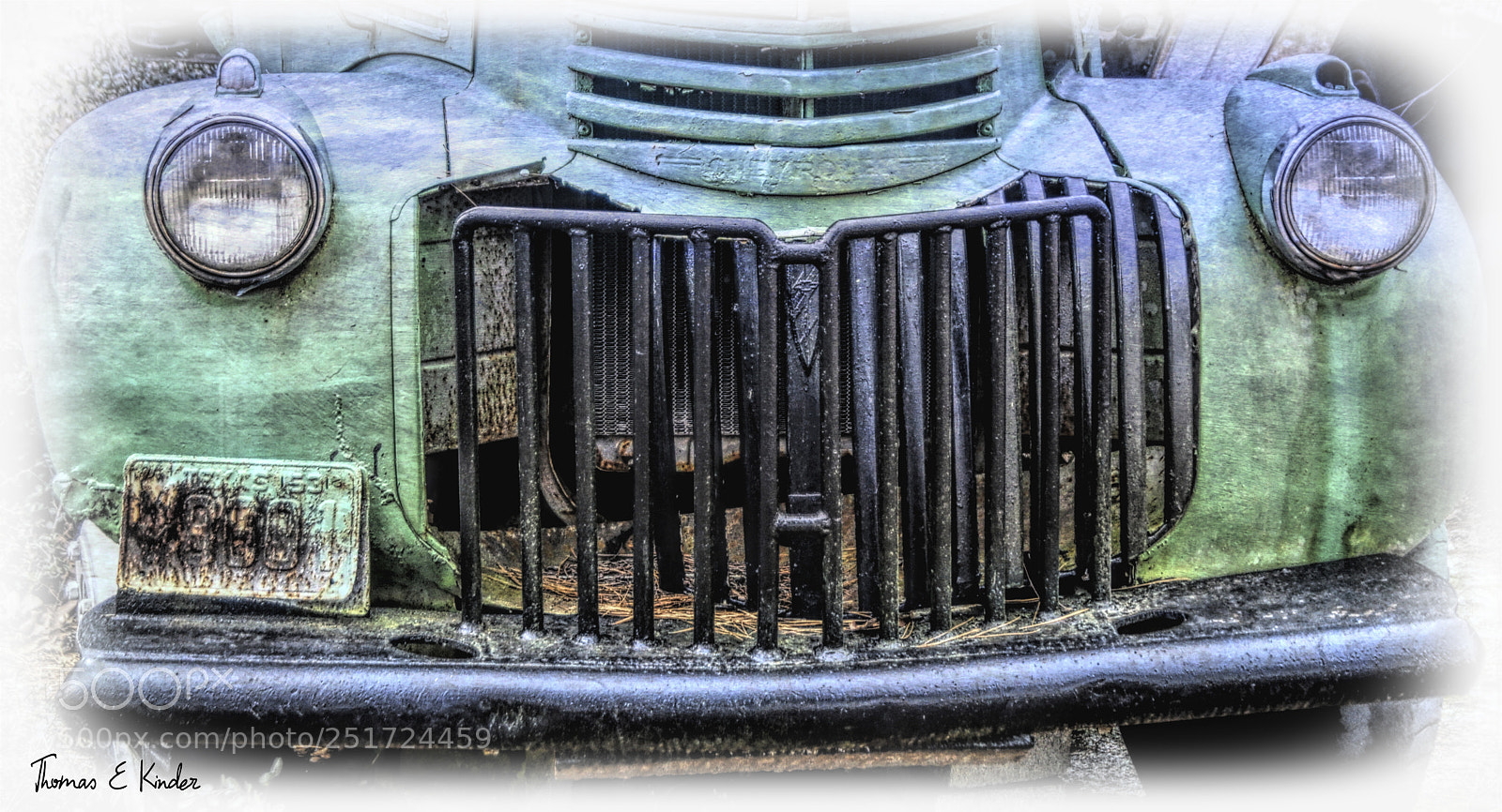 Nikon D200 sample photo. Grille three photography