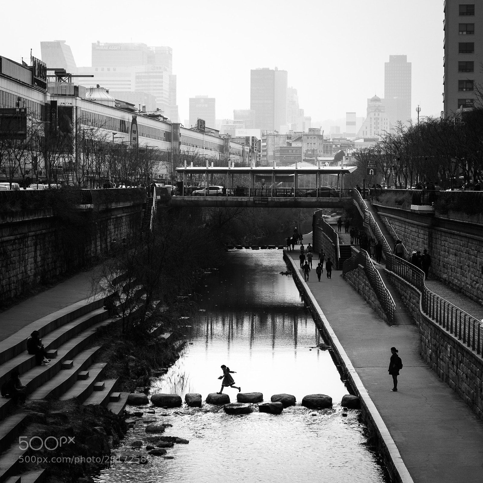 Fujifilm X-Pro2 sample photo. Jump - seoul, south photography