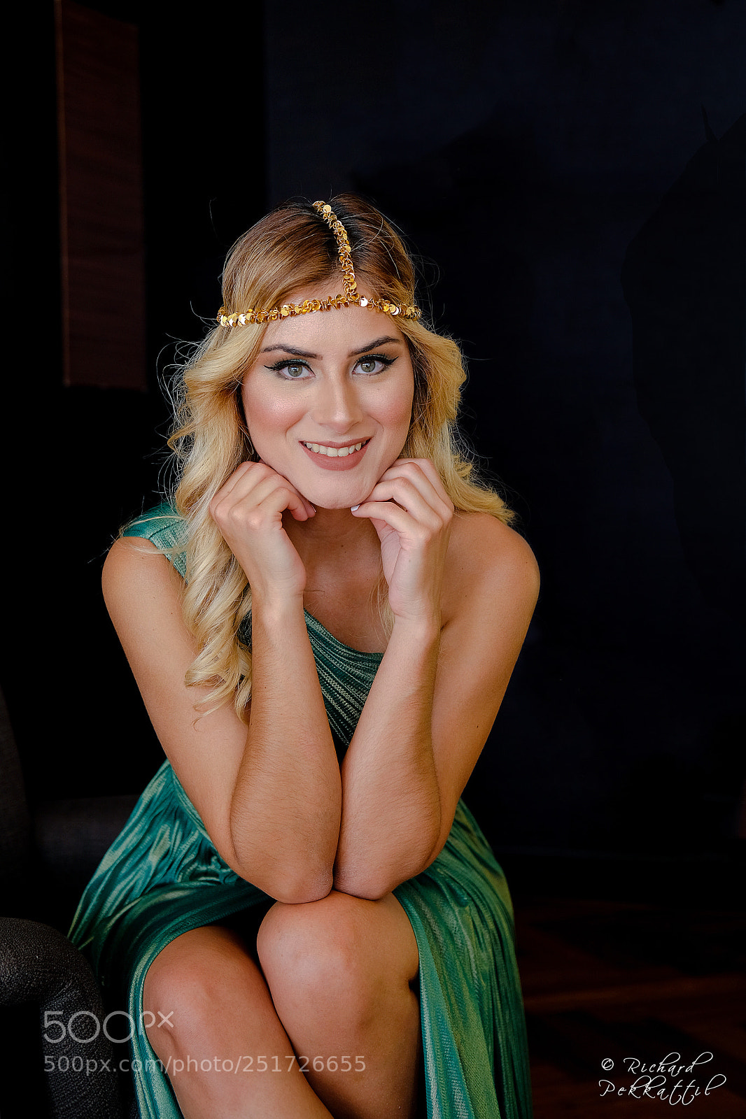 Fujifilm X-E3 sample photo. A mesmerising smile photography