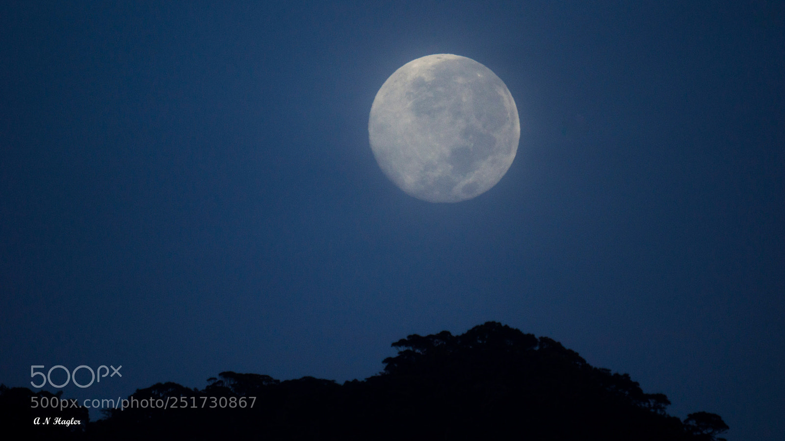 Sony SLT-A77 sample photo. Dawn moonset rio photography