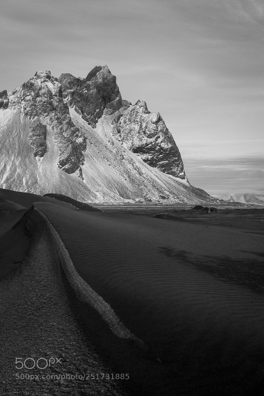 Canon EOS 600D (Rebel EOS T3i / EOS Kiss X5) sample photo. Black sands of stokksnes photography
