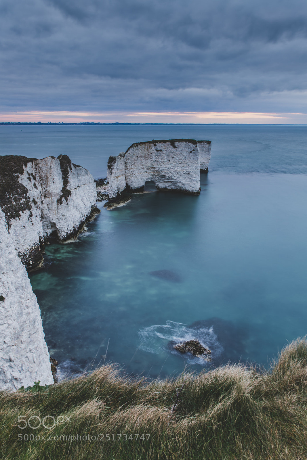Canon EOS 6D Mark II sample photo. Cloudy old harry photography
