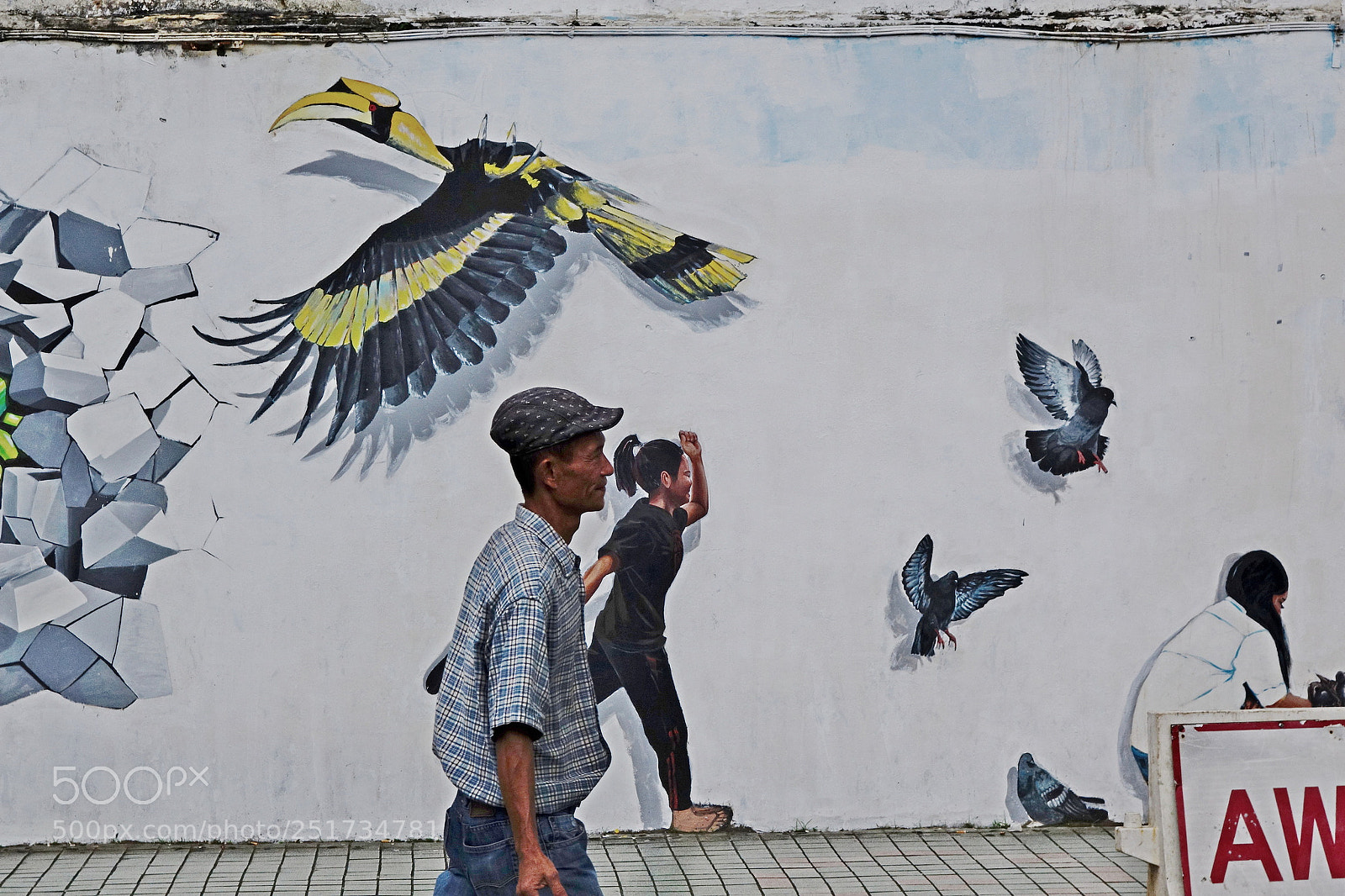 Sony Cyber-shot DSC-RX100 II sample photo. Mural painting with passer-by photography