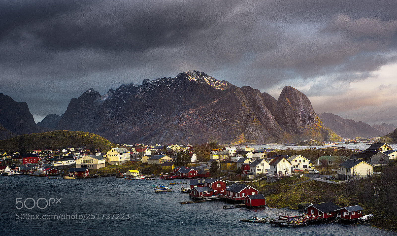Nikon D810 sample photo. Reine lofoten photography