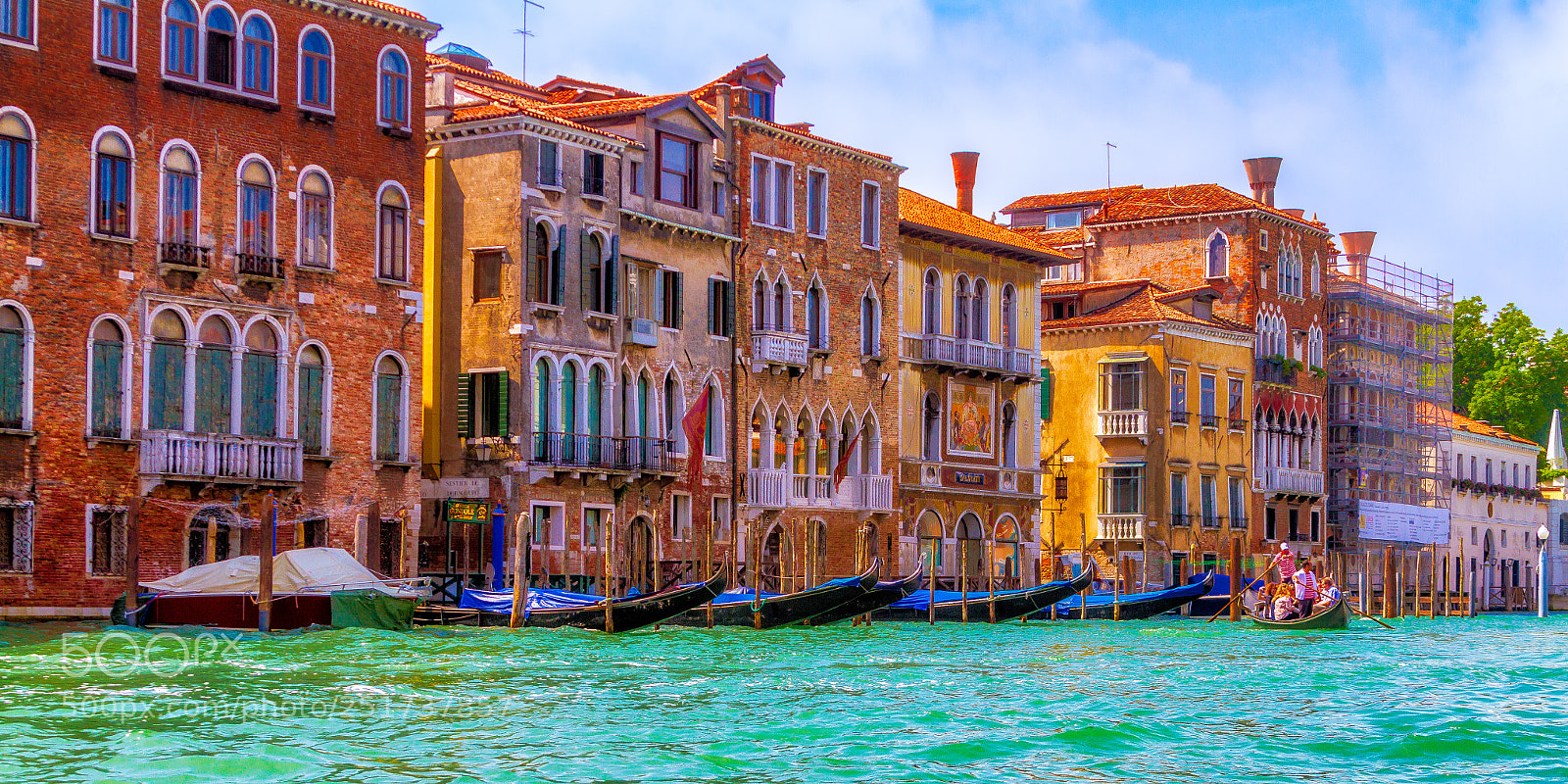 Canon EOS 7D sample photo. Venice from the water photography