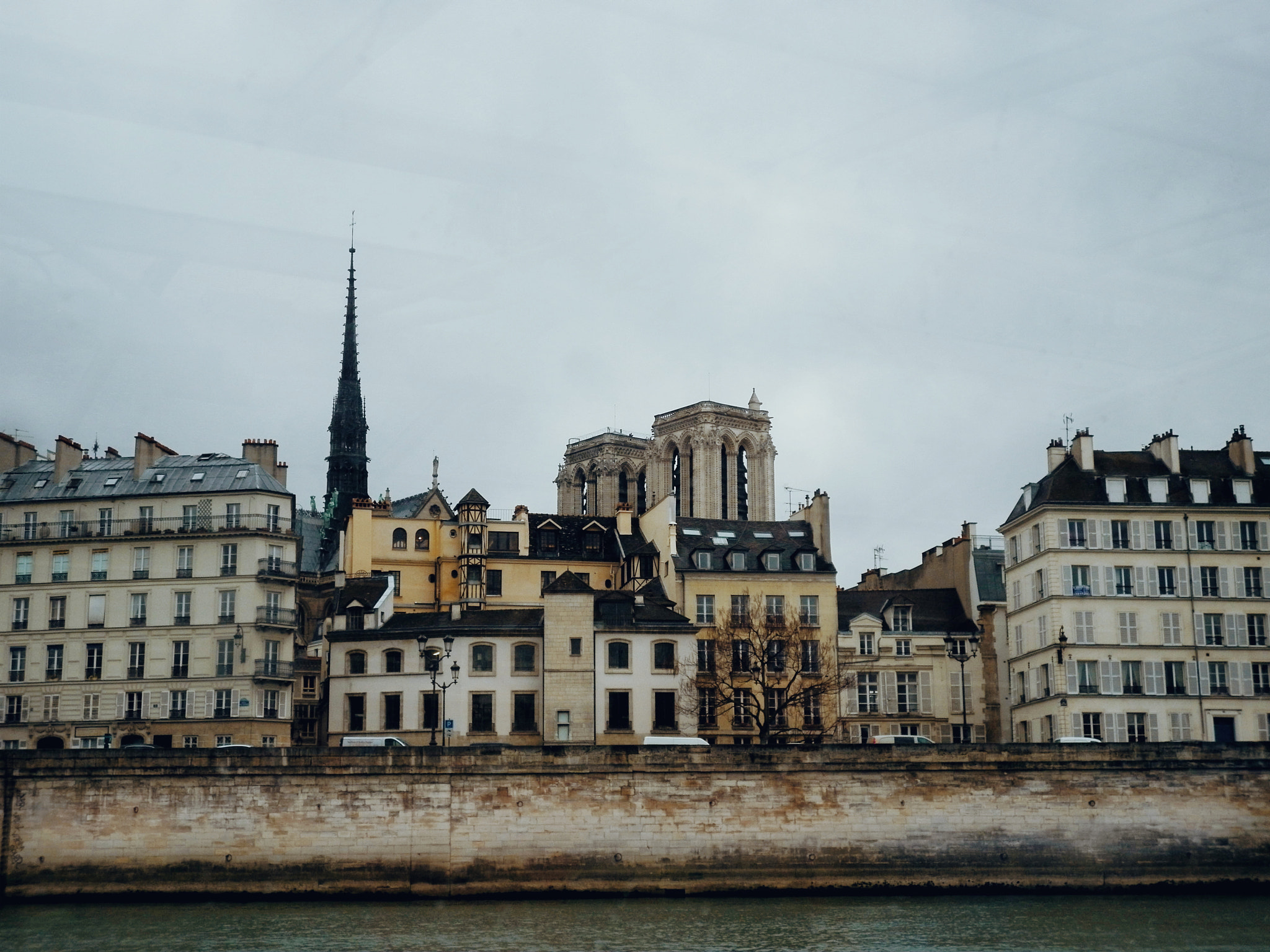 Panasonic DMC-F3 sample photo. Paris photography