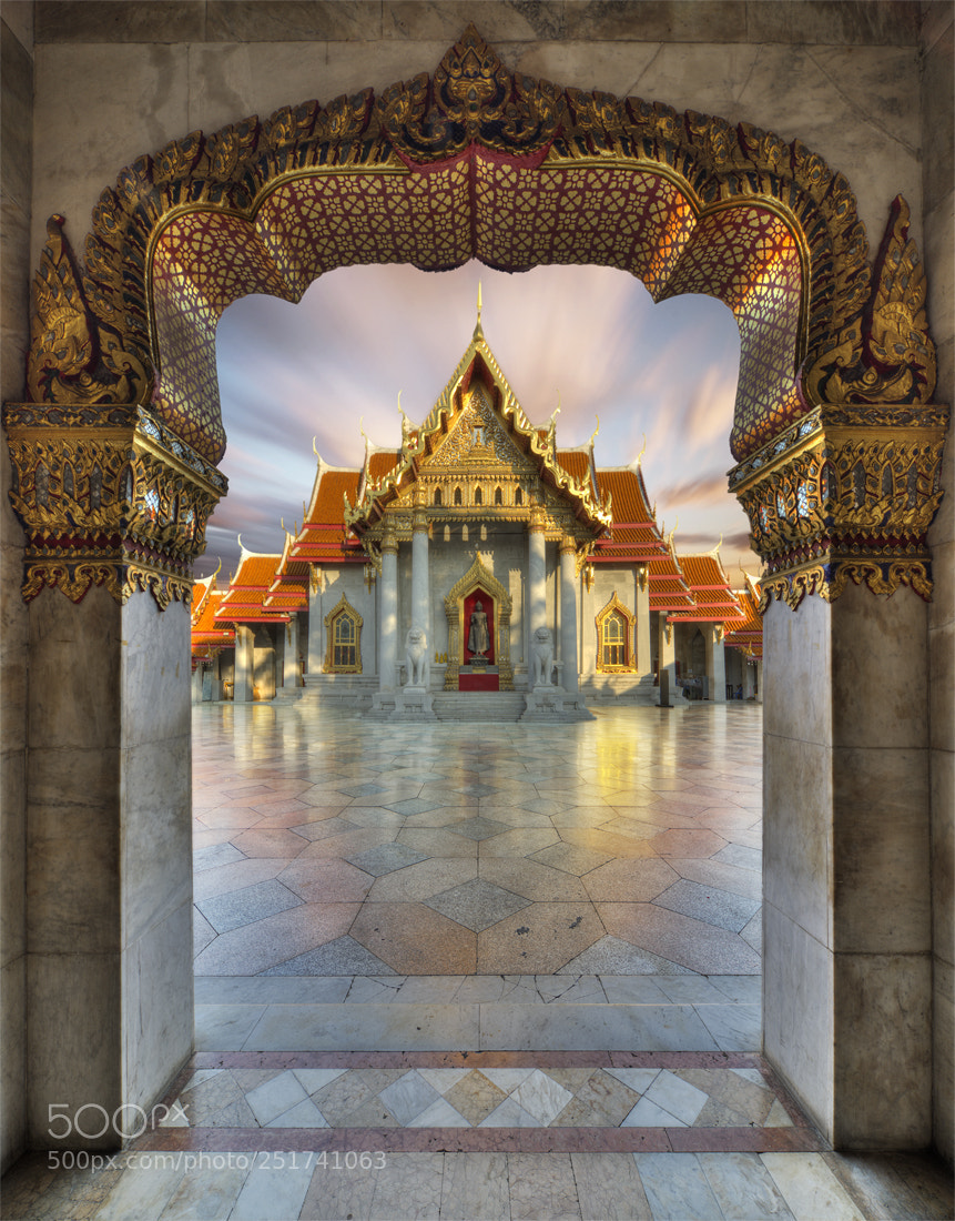 Nikon D800 sample photo. Entering siam photography
