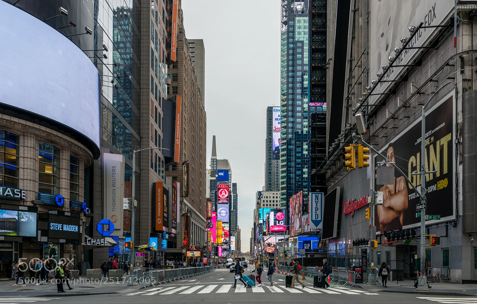 Nikon D850 sample photo. 42nd street photography