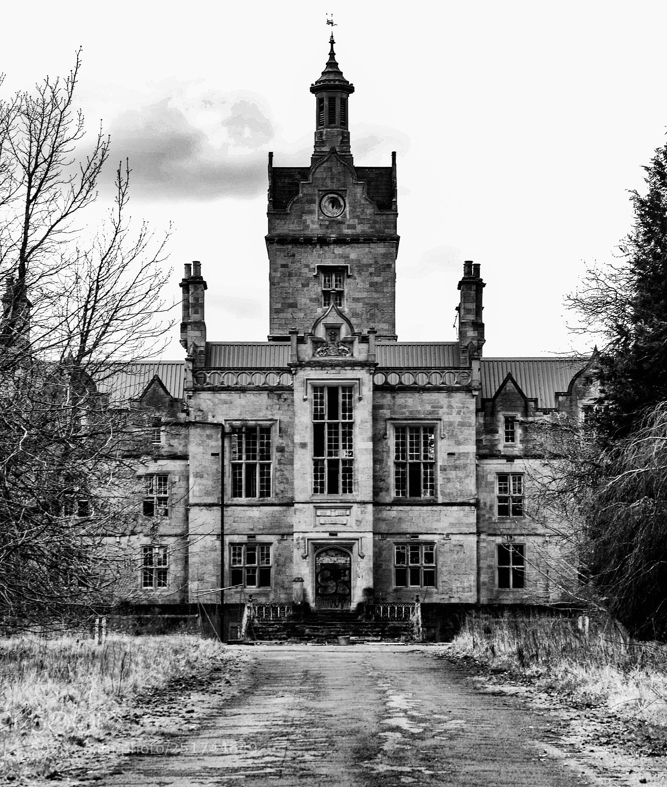 Nikon D5200 sample photo. Abandoned @ denbigh mental asylum photography