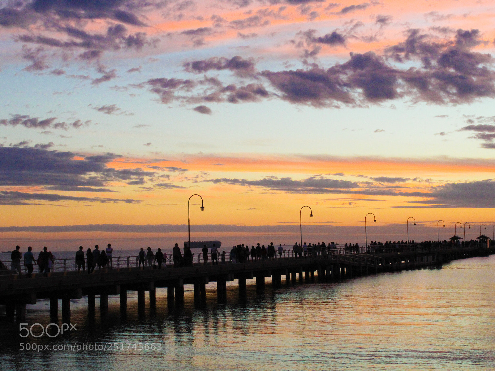 Canon EOS 1300D (EOS Rebel T6 / EOS Kiss X80) sample photo. St. kilda sunset photography