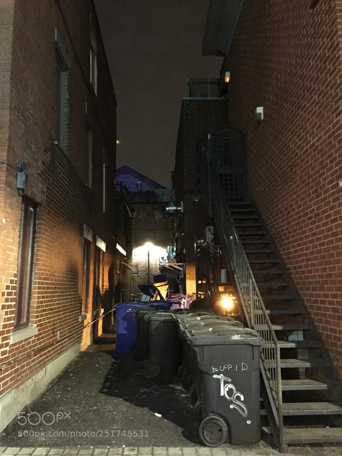 Apple iPhone 6 sample photo. City of montreal, quebec photography