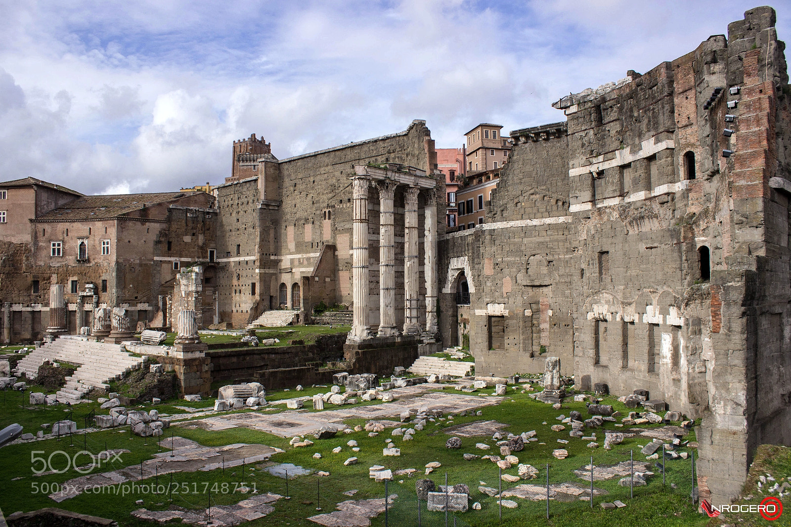 Canon EOS 600D (Rebel EOS T3i / EOS Kiss X5) sample photo. Roman forum photography