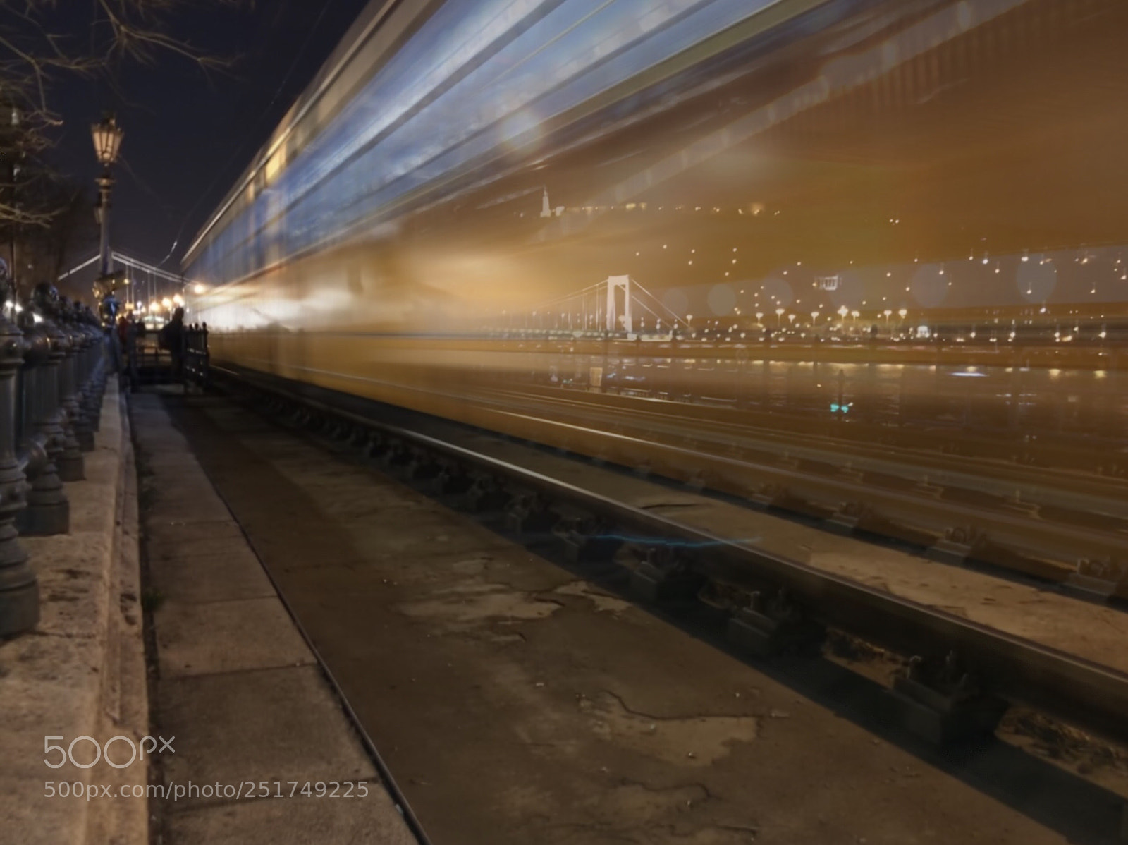 Apple iPhone 7 Plus sample photo. Tram by donau photography