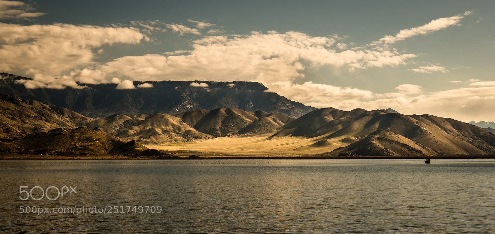 Olympus PEN-F sample photo. Fisherman's valley photography