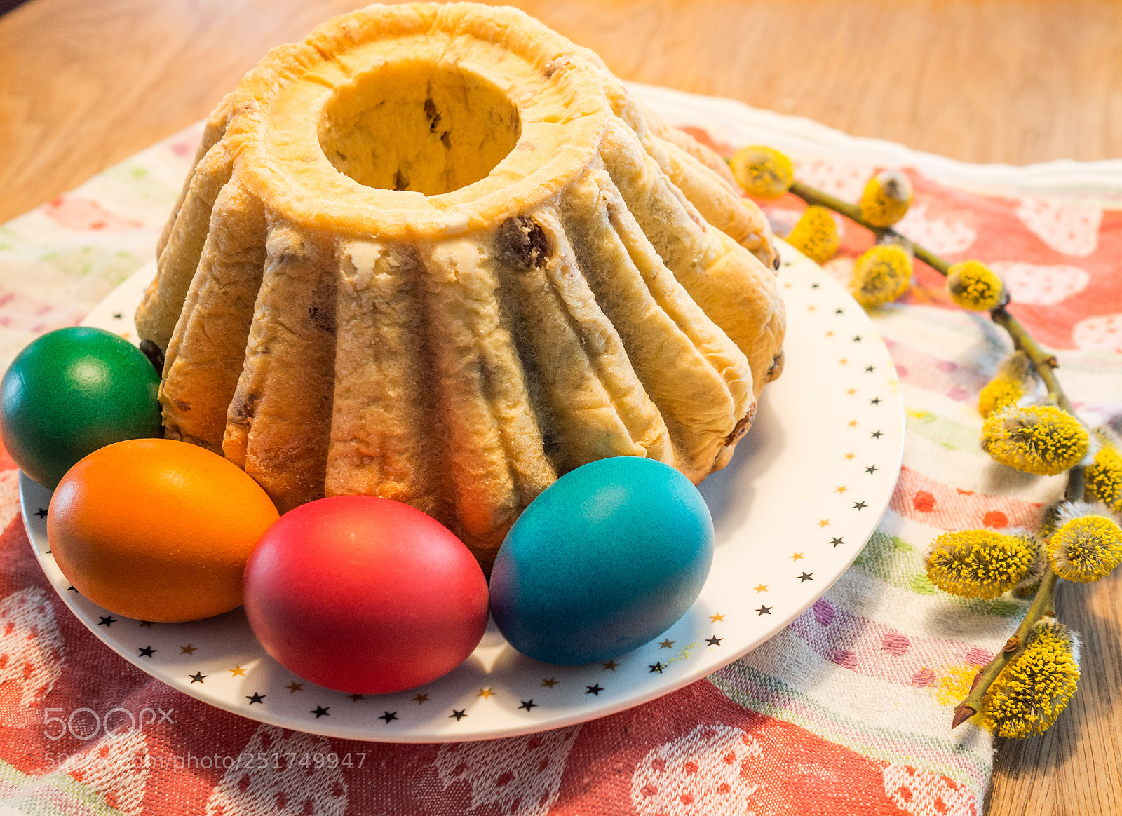 Olympus OM-D E-M10 sample photo. Belarusian easter bun photography
