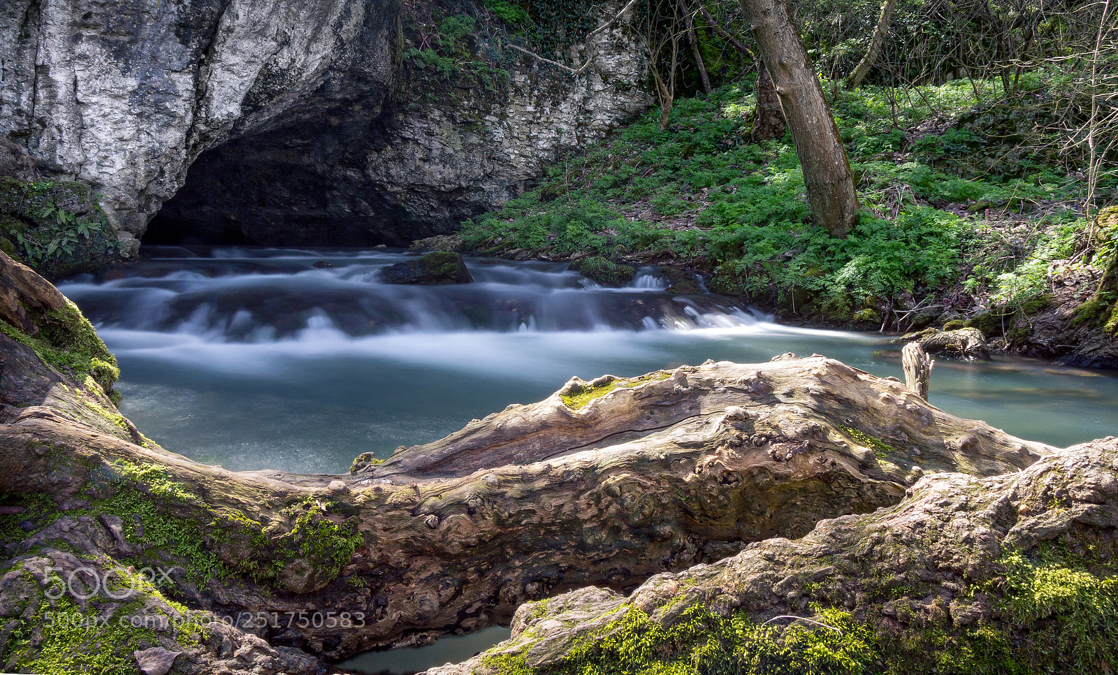 Canon EOS 650D (EOS Rebel T4i / EOS Kiss X6i) sample photo. Cave waterfall photography