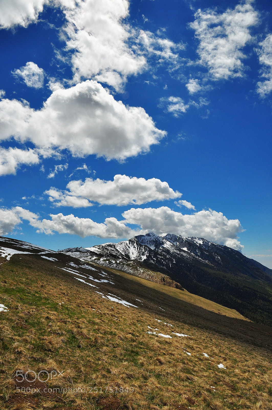 Nikon D90 sample photo. With the clouds photography