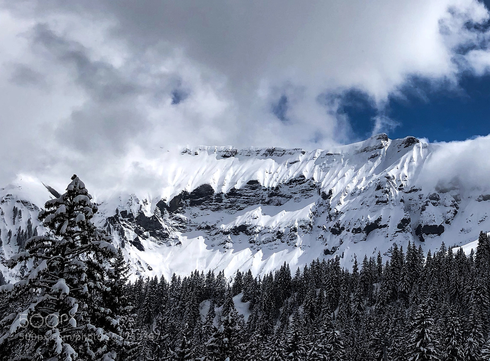 Apple iPhone X sample photo. Glamorous mountains photography