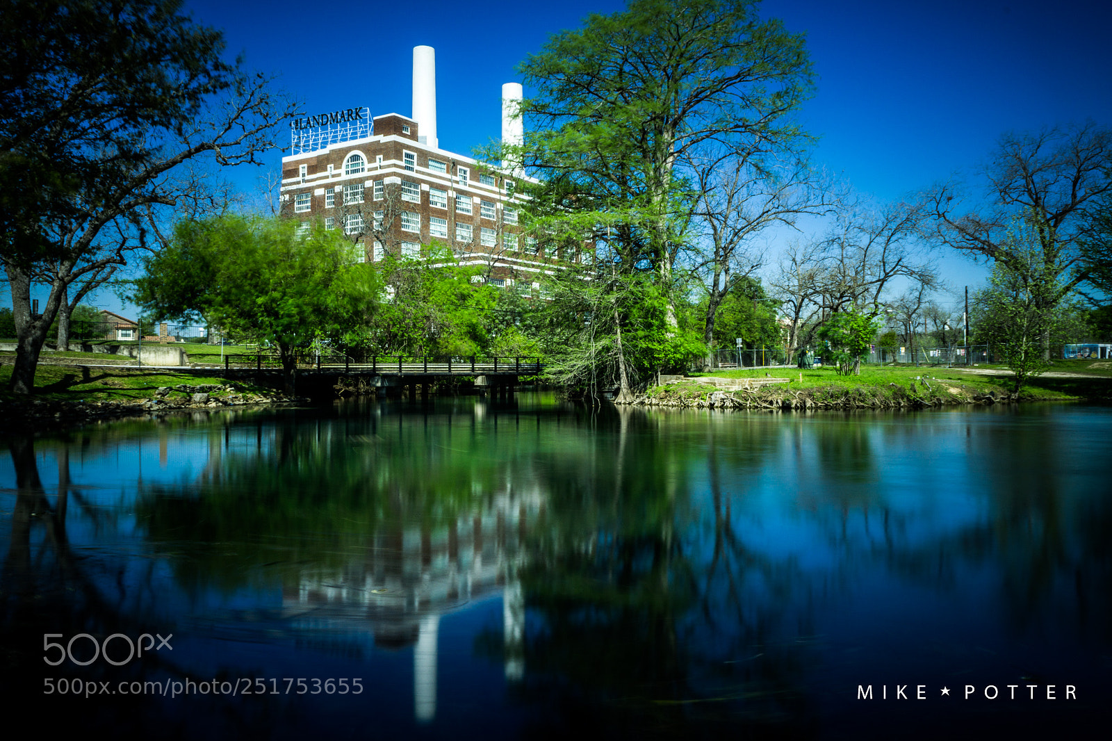 Sony a6000 sample photo. The landmark photography