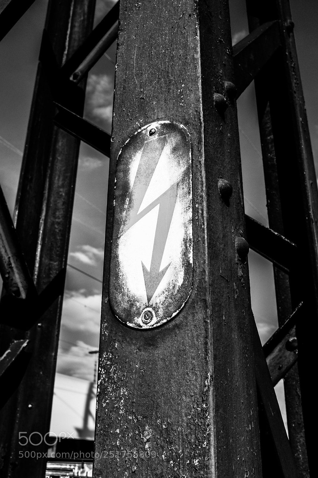 Fujifilm X100S sample photo. Power! photography