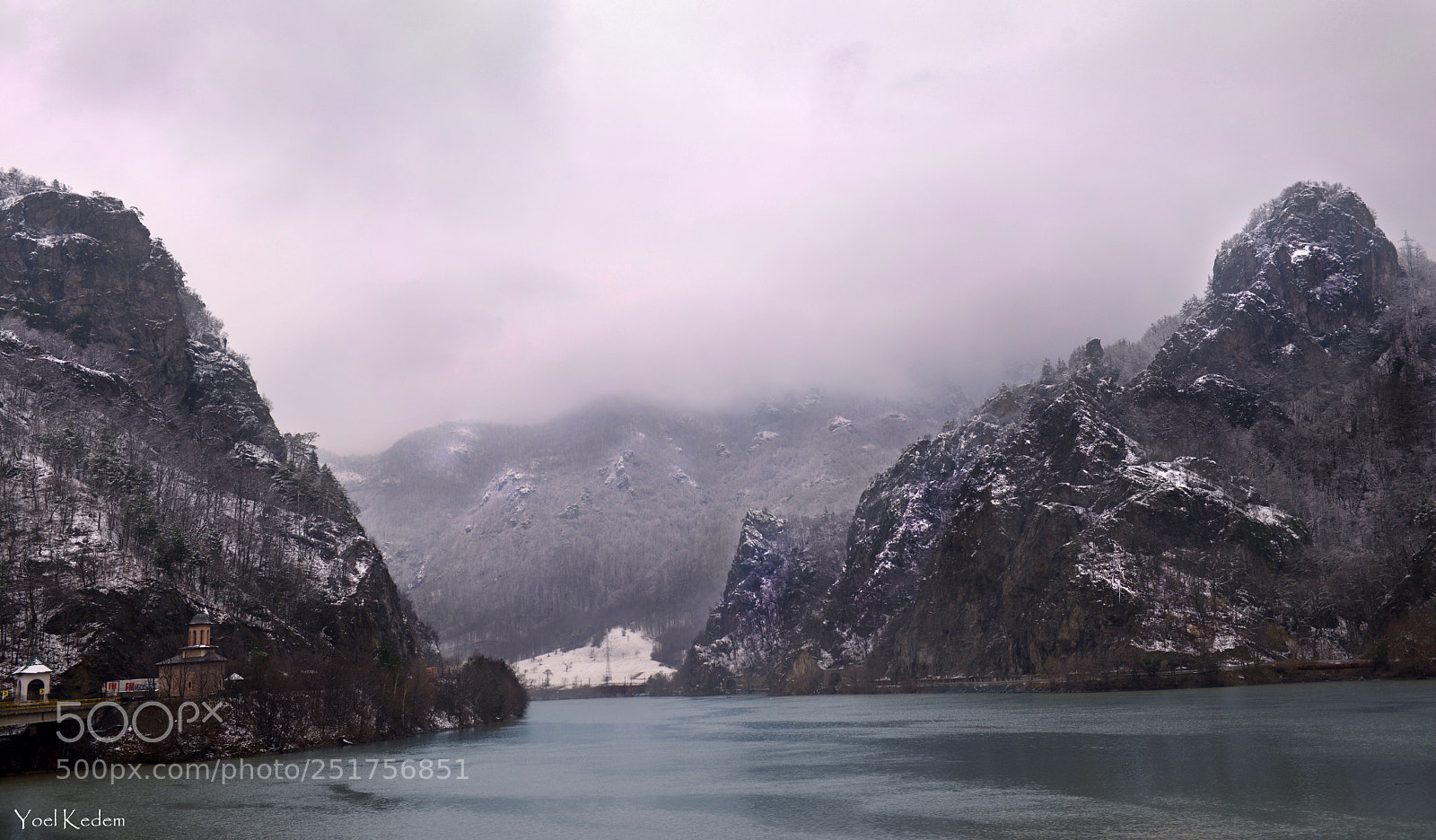 Nikon D800 sample photo. Vidraru dam photography