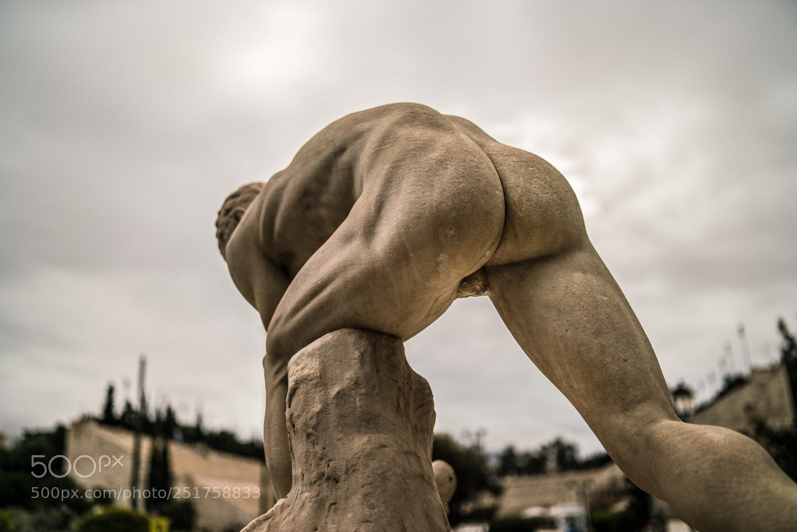 Sony a7R II sample photo. A cracking sculpture photography