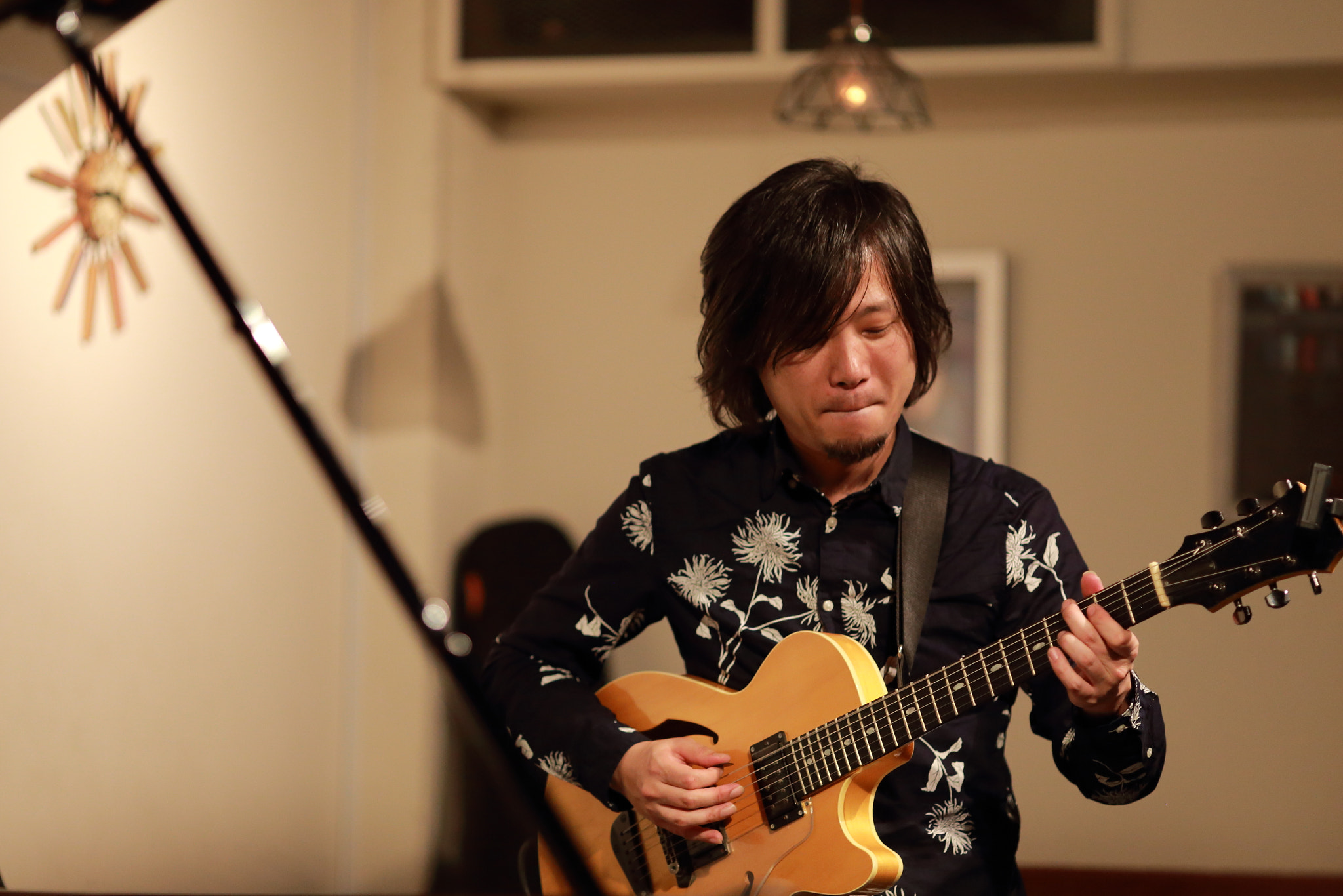Canon EOS 6D + Canon EF 135mm F2L USM sample photo. Love jazz & guitar photography