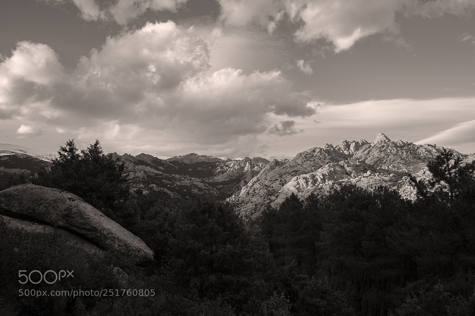 Canon EOS 600D (Rebel EOS T3i / EOS Kiss X5) sample photo. La pedriza parque nacional photography