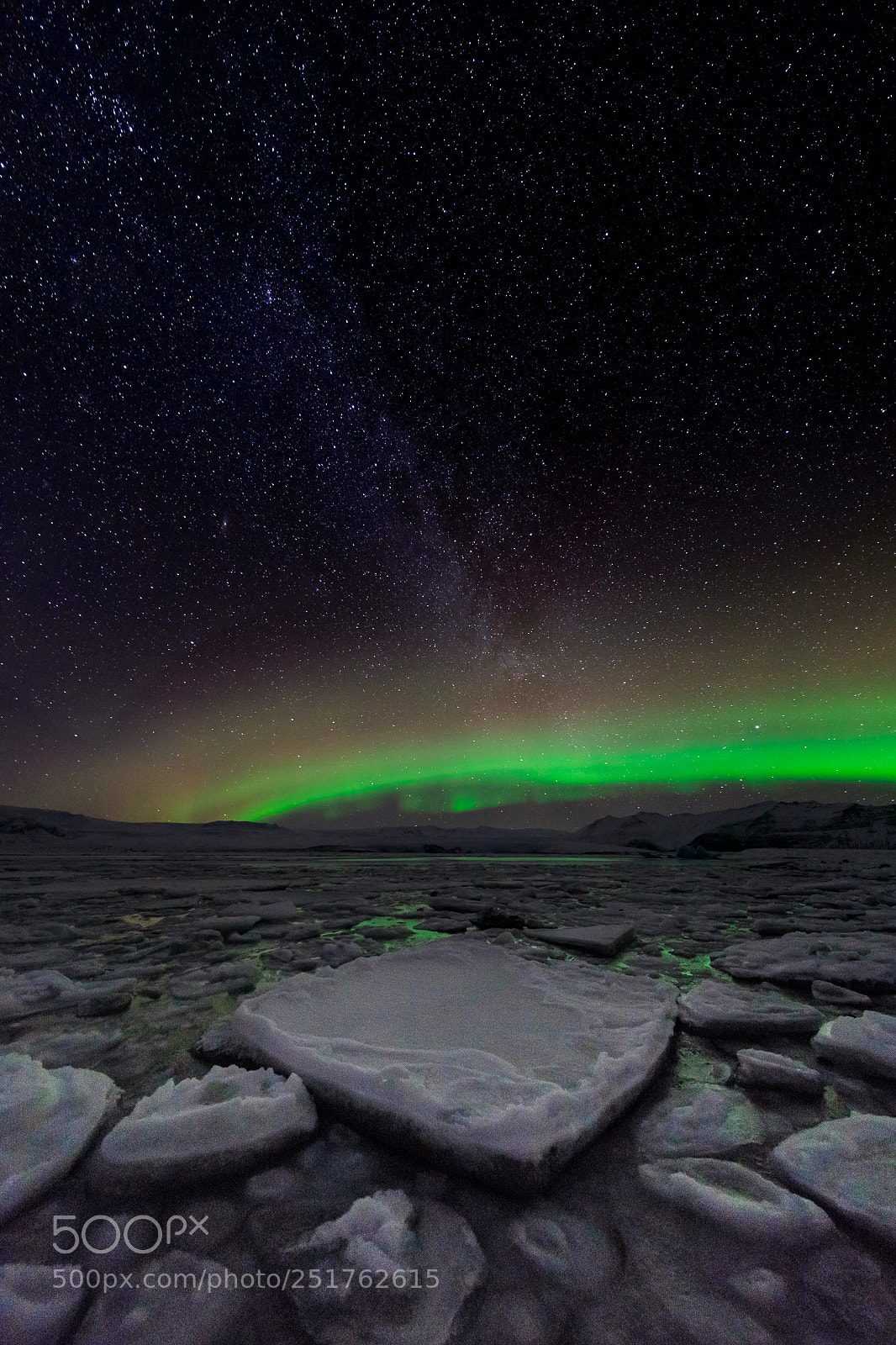 Canon EOS 5D Mark IV sample photo. Iceland, aurora over jokulsarlon photography