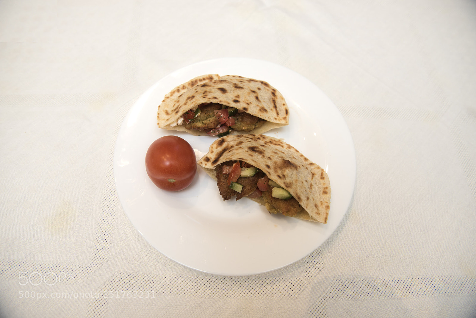 Nikon D800 sample photo. Popular israeli dish photography