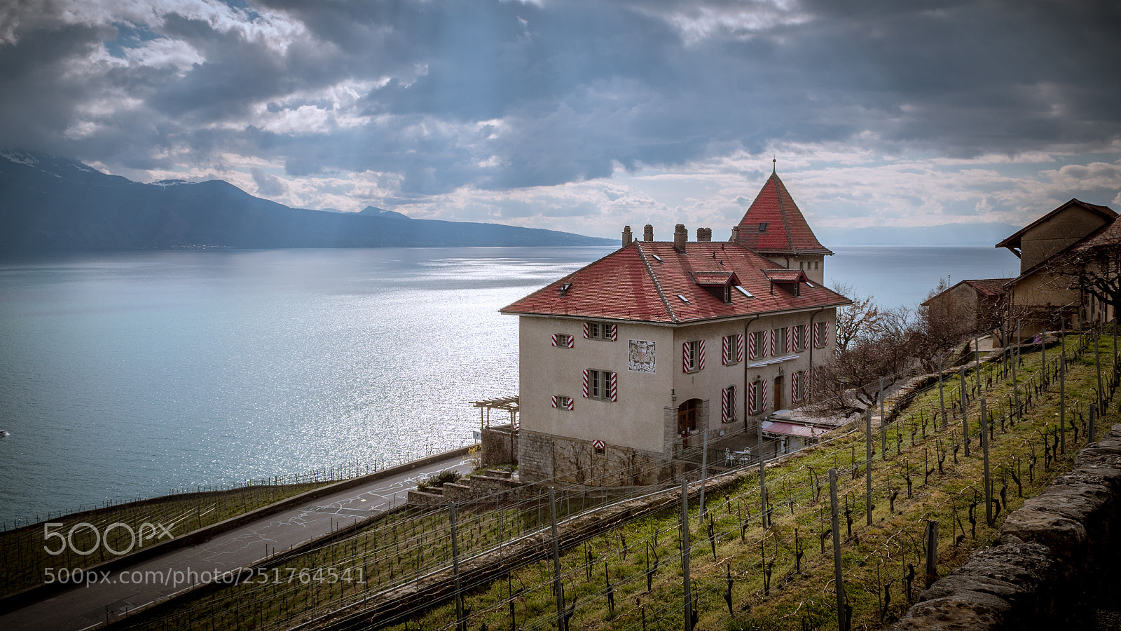 Canon EOS 1300D (EOS Rebel T6 / EOS Kiss X80) sample photo. Lavaux photography