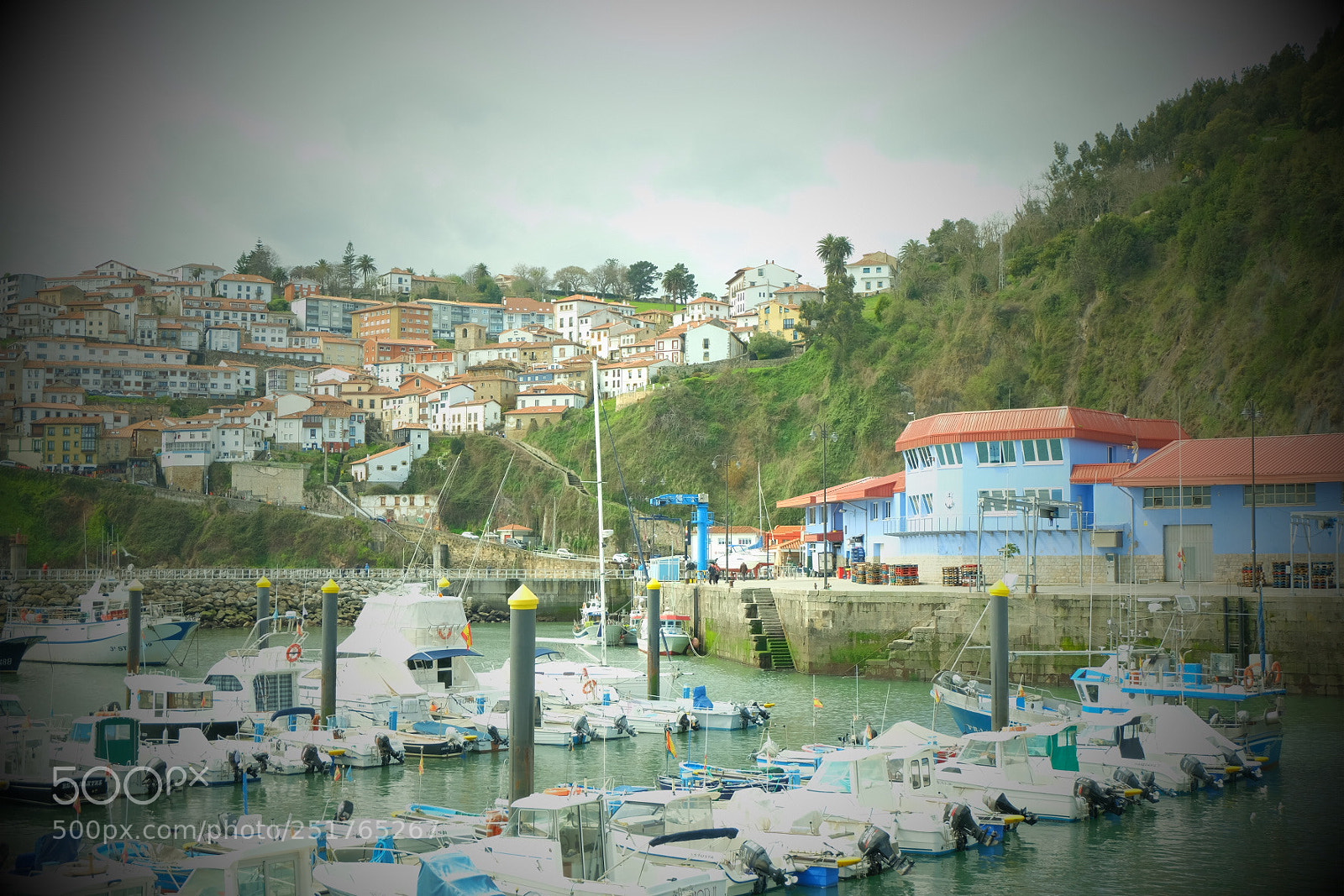 Fujifilm X-M1 sample photo. Puerto marinero photography