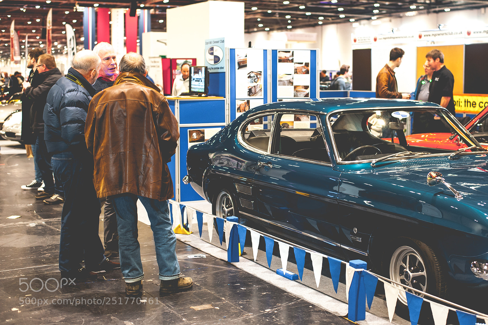 Nikon D700 sample photo. Classic car show london photography
