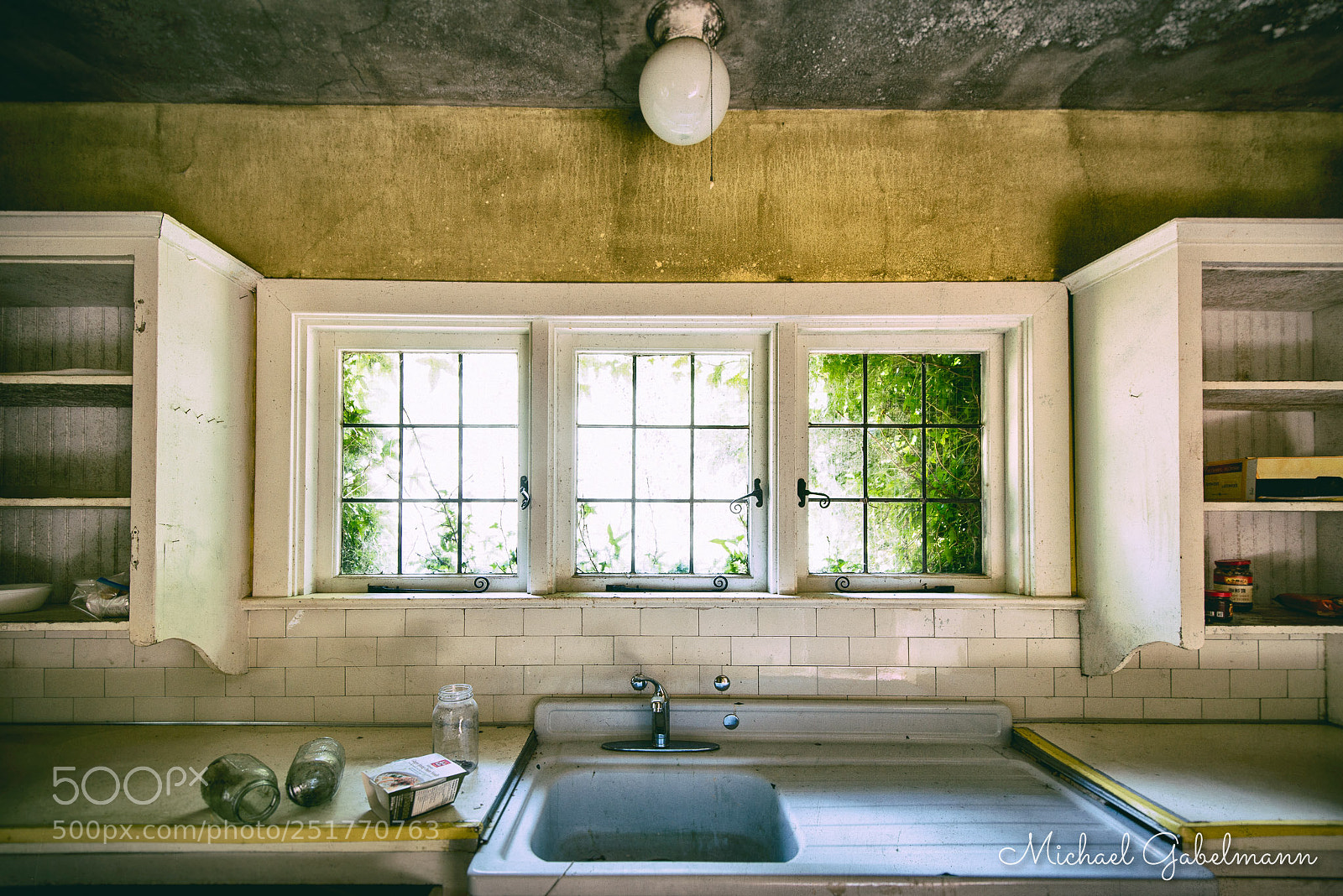 Nikon D800 sample photo. Yellow kitchen photography