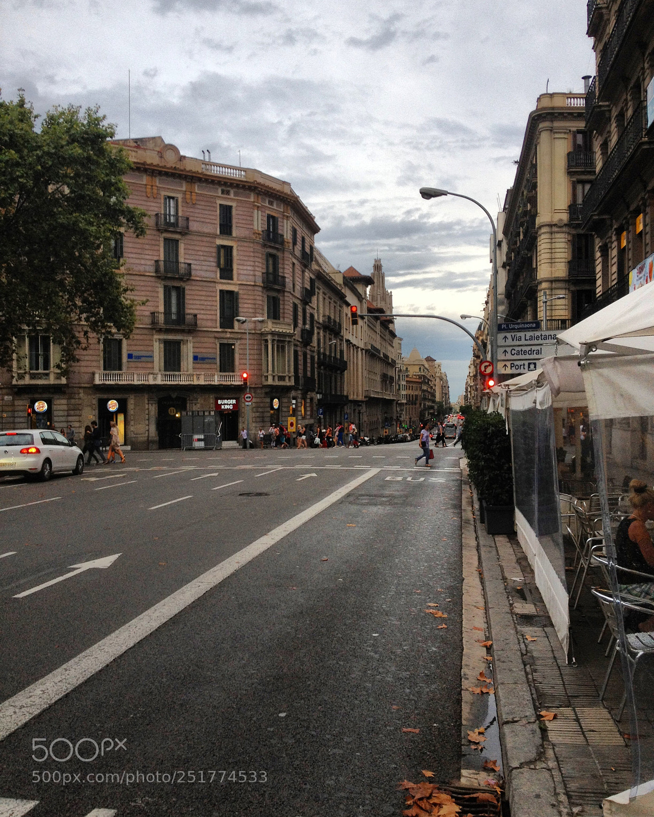 Apple iPhone 4S sample photo. Streets of barcelona. 09.2013 photography