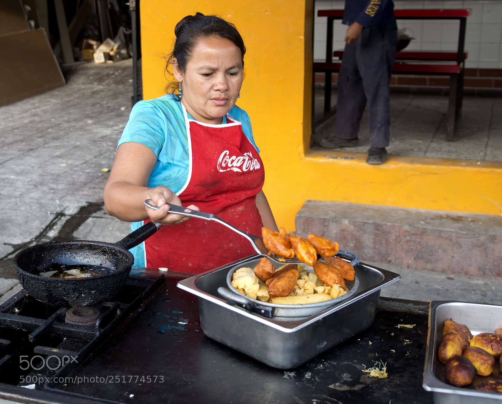 Pentax K-5 sample photo. Street vendor photography