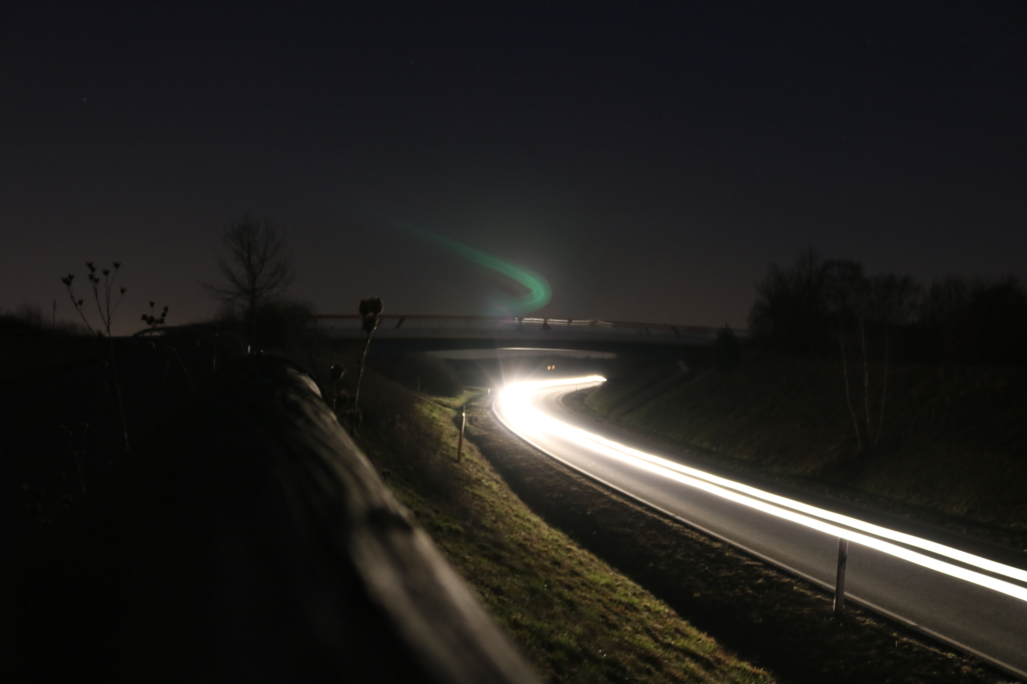 Canon EOS 750D (EOS Rebel T6i / EOS Kiss X8i) sample photo. Straße bei dämmerung photography