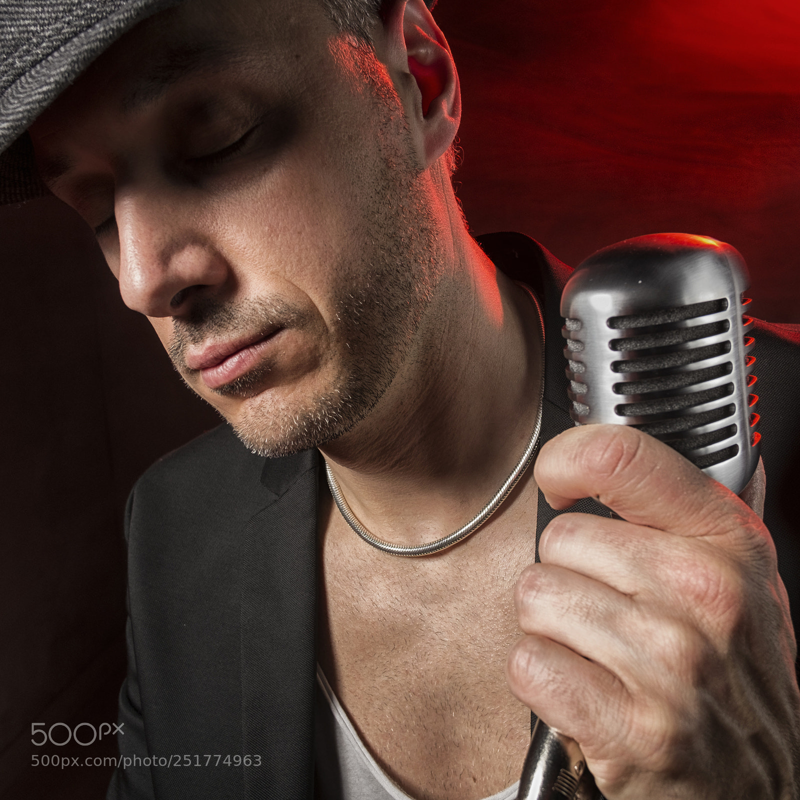 Fujifilm X-Pro1 sample photo. Singer photography