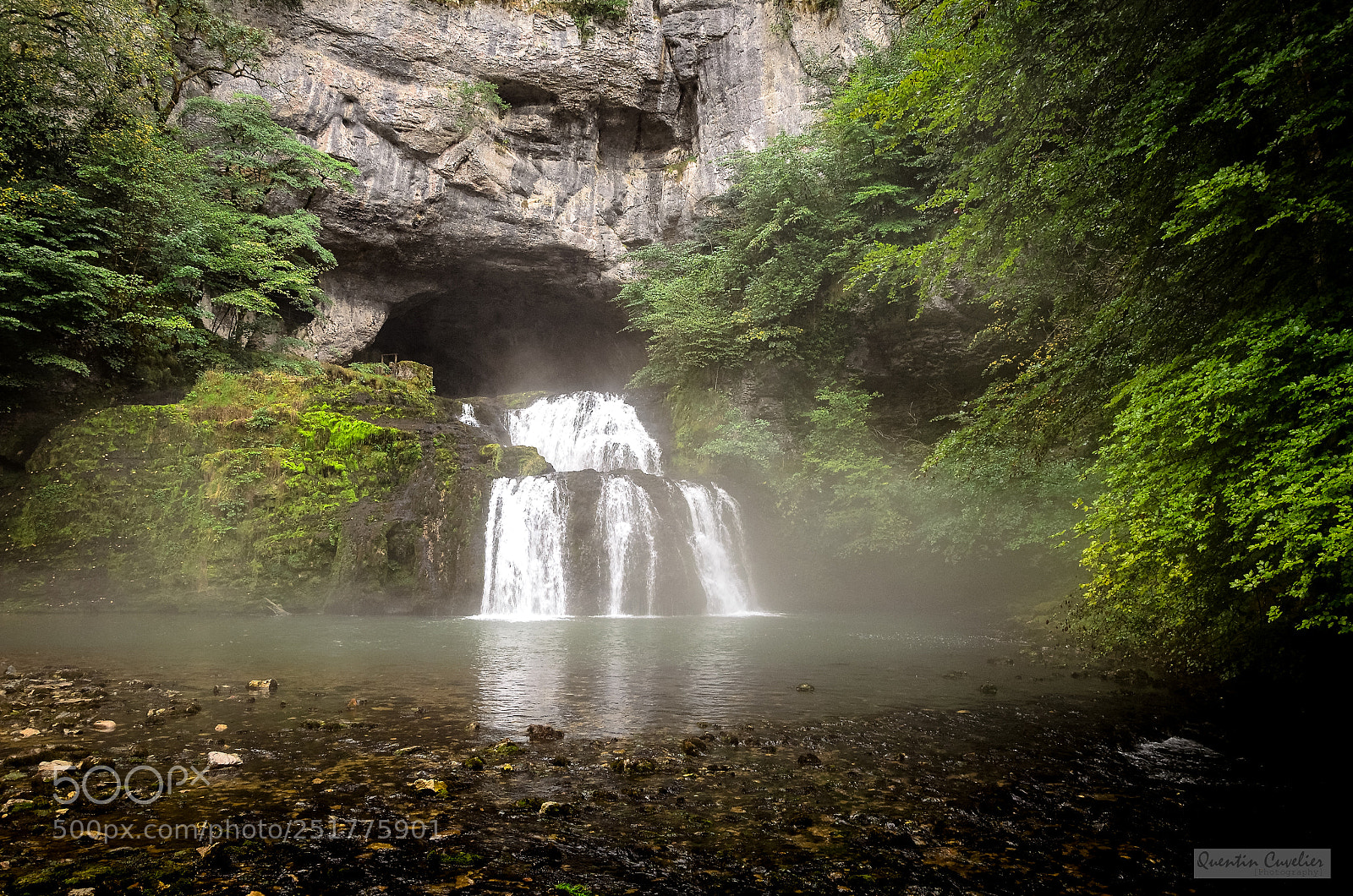 Nikon D7000 sample photo. Source du lison photography