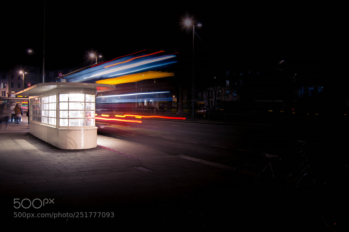 Nikon D7100 sample photo. Brighton bus stop photography