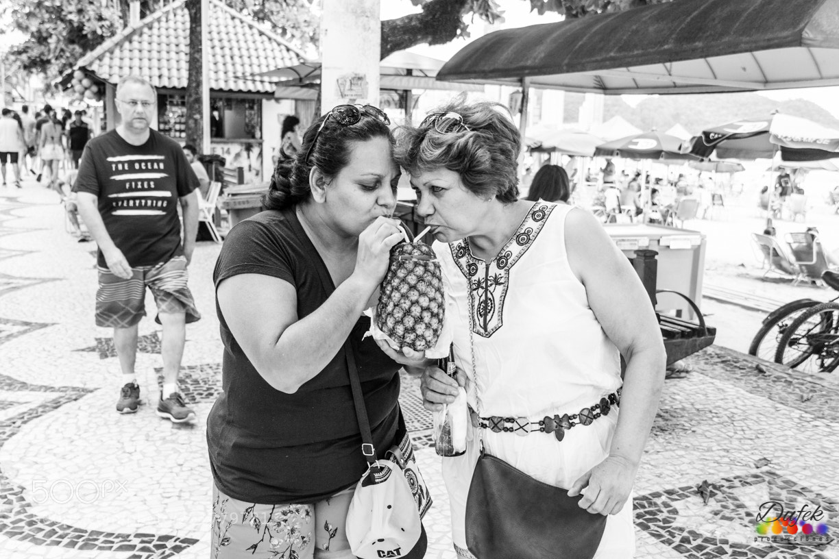 Canon EOS 600D (Rebel EOS T3i / EOS Kiss X5) sample photo. Madre e hija.. photography