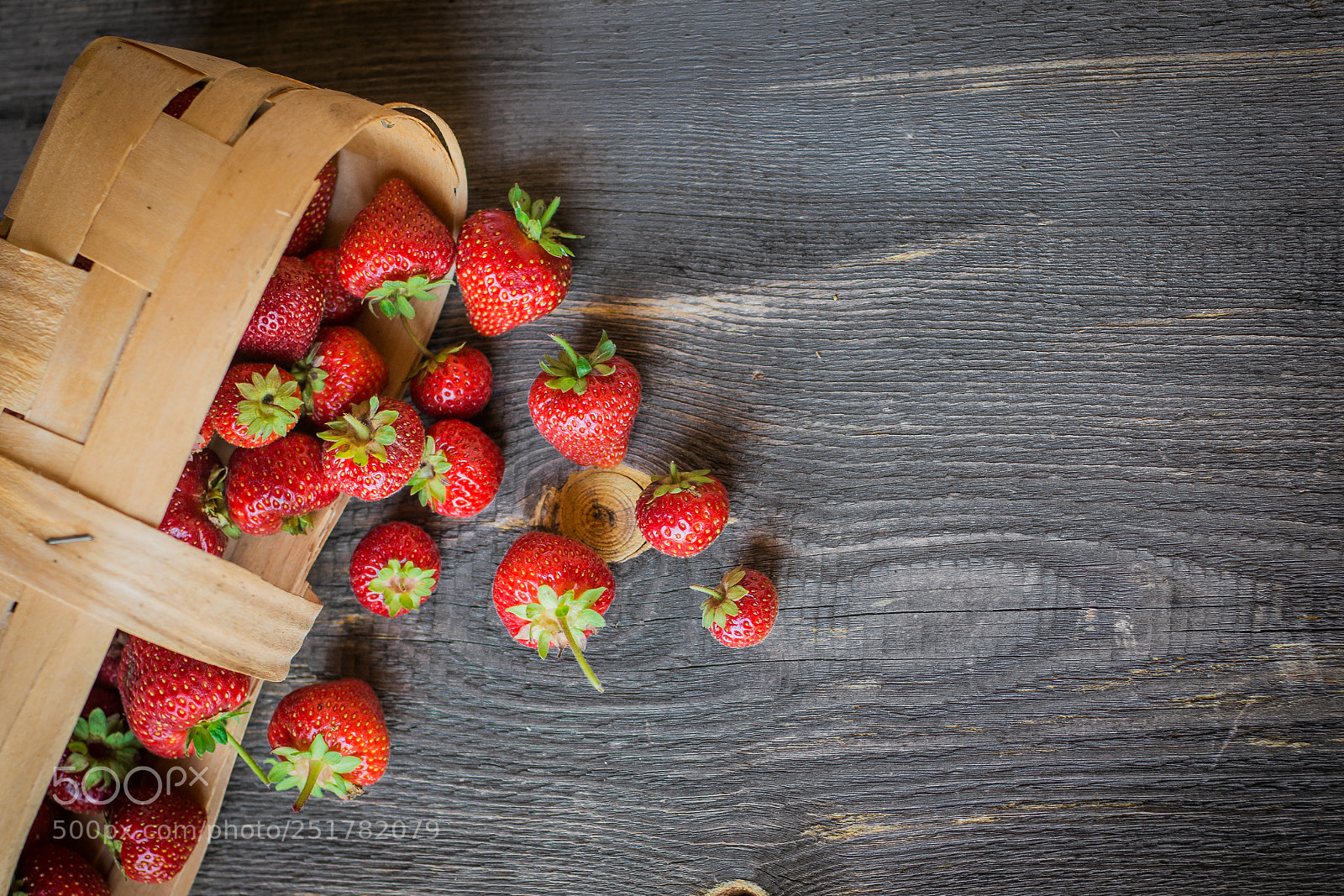 Nikon D800 sample photo. Strawberry is scattered from photography