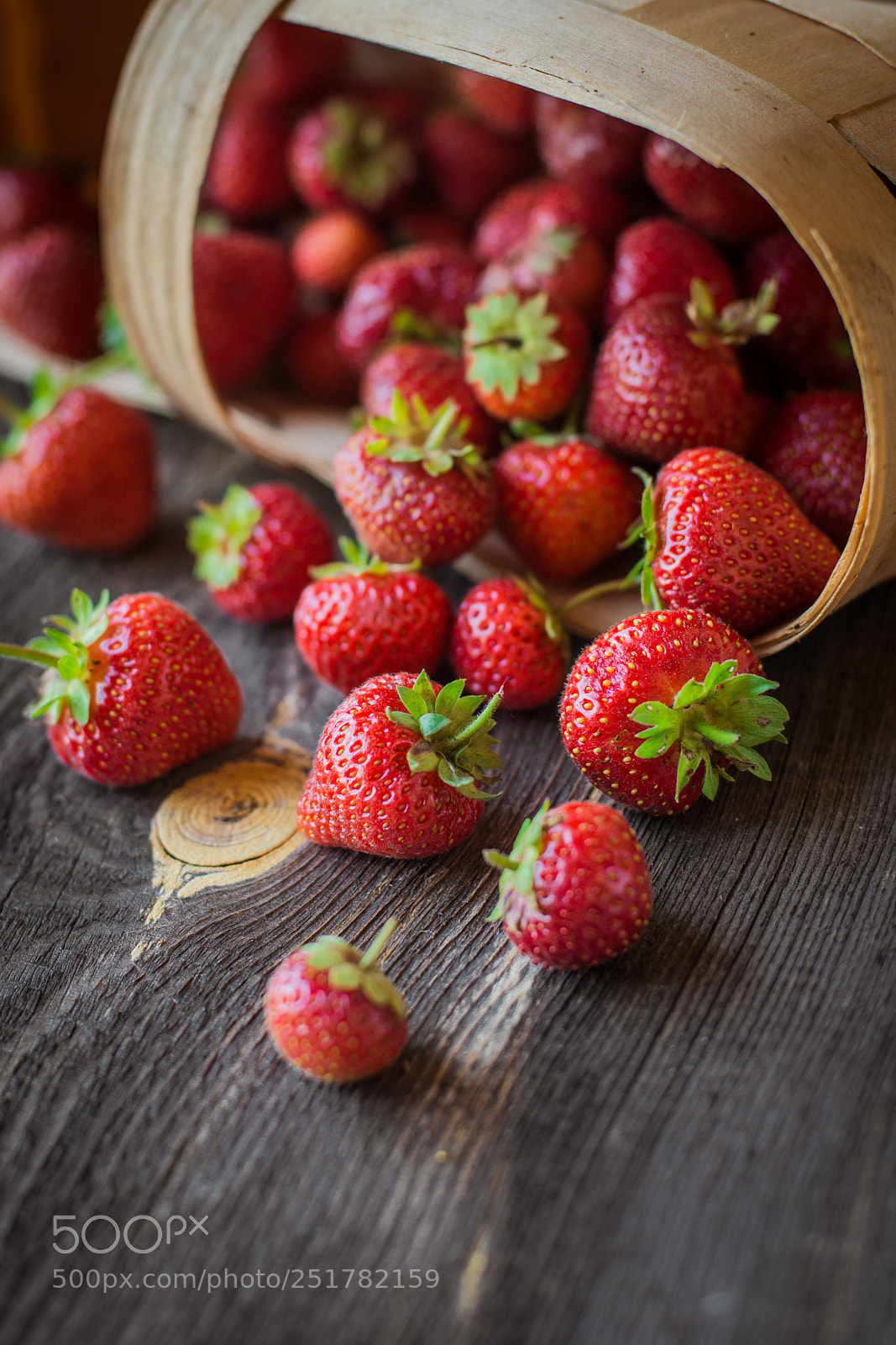 Nikon D800 sample photo. Strawberry is scattered from photography